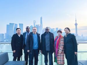 津巴布韦共和国驻华大使马丁·切东多 点赞“中图”乐鱼·体育,乐鱼（中国）一站式服务官方网站
